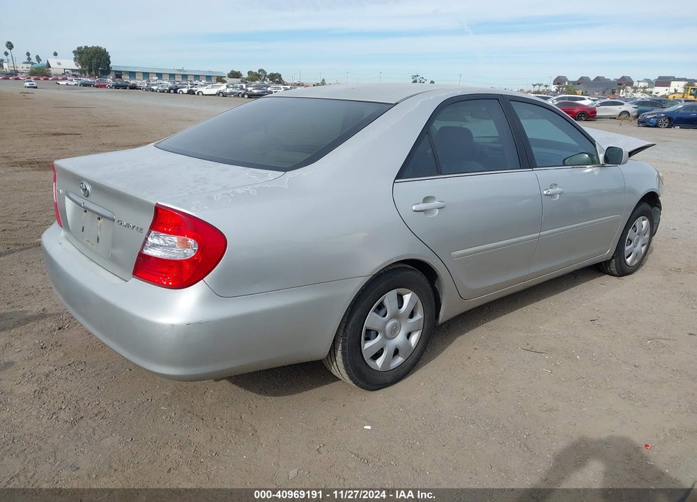 2004 TOYOTA CAMRY LE VIN: 4T1BE32KX4U857088