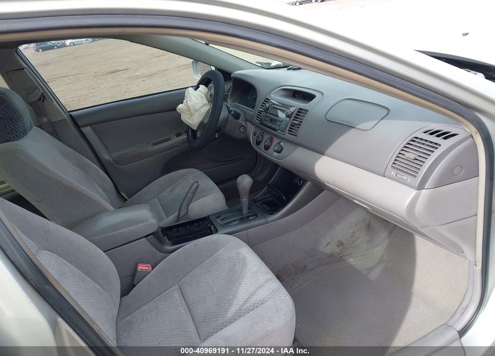 2004 TOYOTA CAMRY LE VIN: 4T1BE32KX4U857088