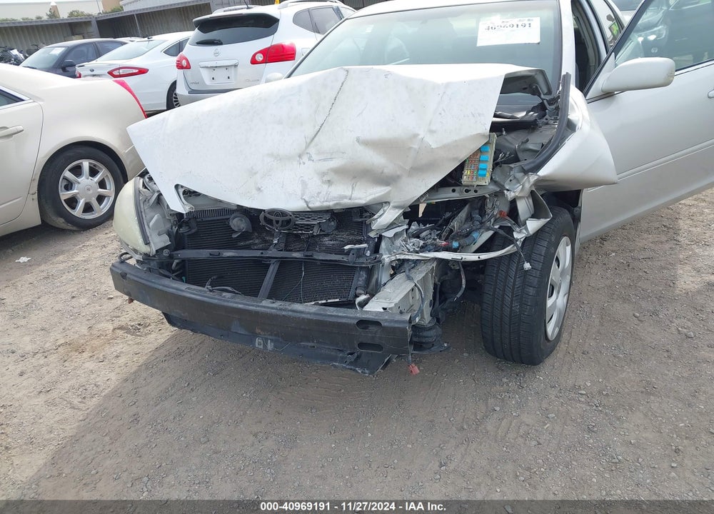 2004 TOYOTA CAMRY LE VIN: 4T1BE32KX4U857088