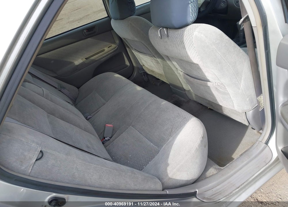 2004 TOYOTA CAMRY LE VIN: 4T1BE32KX4U857088