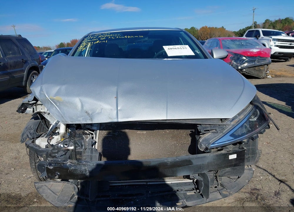 2019 HYUNDAI ELANTRA VIN: KMHD74LF0KU759128