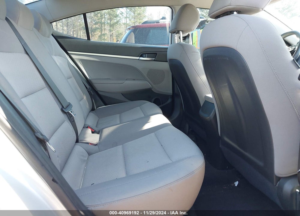 2019 HYUNDAI ELANTRA VIN: KMHD74LF0KU759128