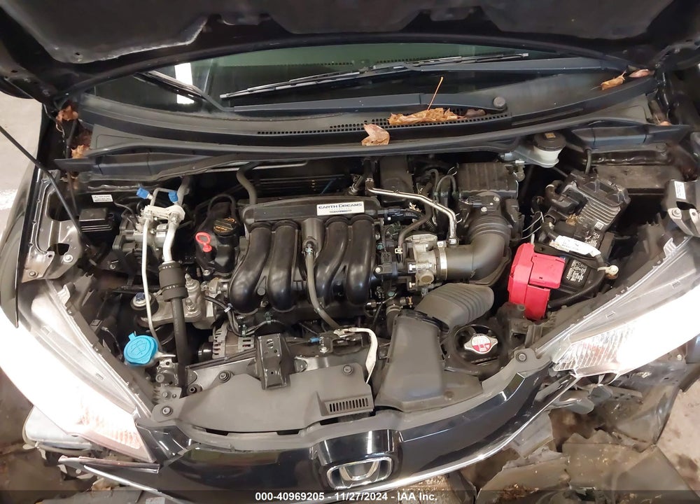 2015 HONDA FIT VIN: 3HGGK5H82FM701999