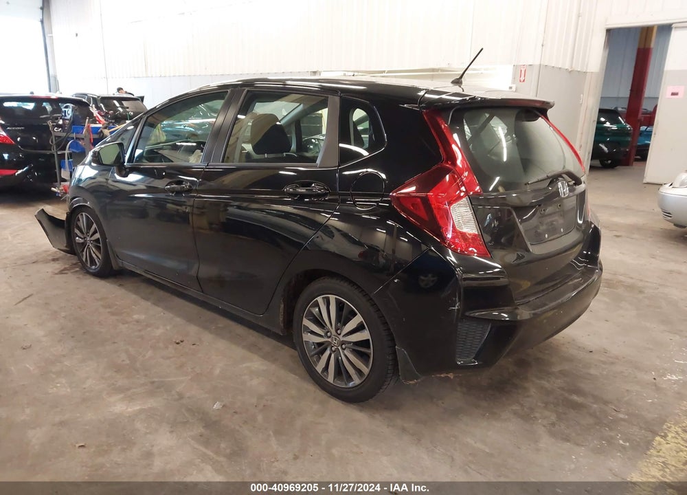 2015 HONDA FIT VIN: 3HGGK5H82FM701999