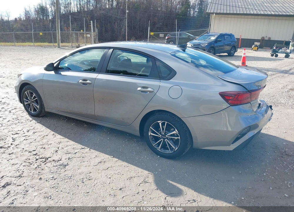 2024 KIA FORTE LXS VIN: 3KPF24AD8RE739196