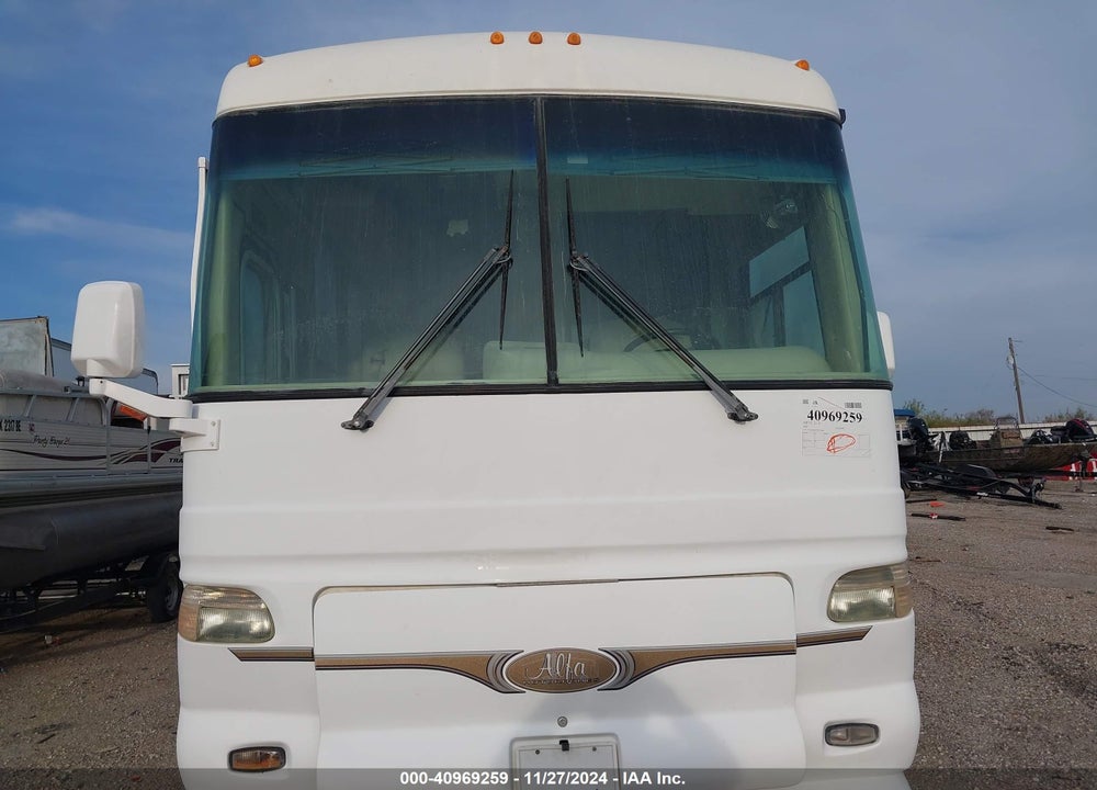 2005 ALFA X LINE MOTOR HOME VIN: 4UZAAHDC55CU35683