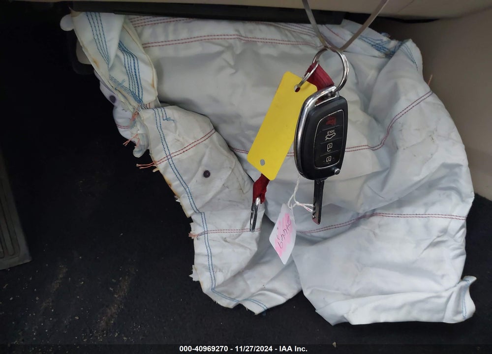 2015 HYUNDAI SONATA SE VIN: 5NPE24AF9FH246065