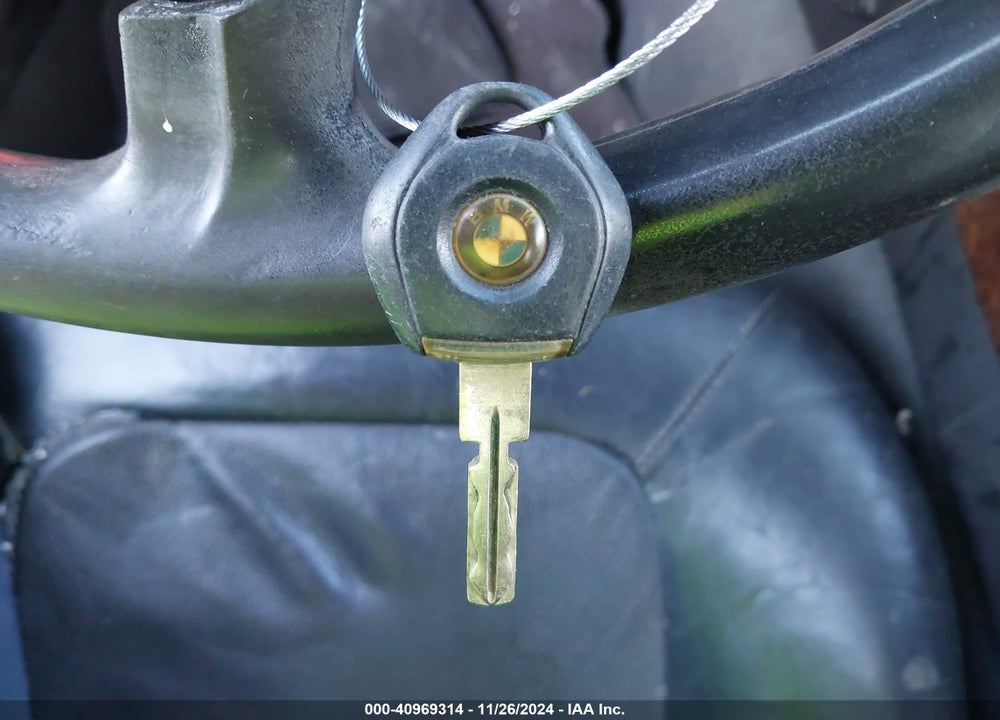 1998 BMW Z3 2.8 VIN: 4USCJ332XWLC12594