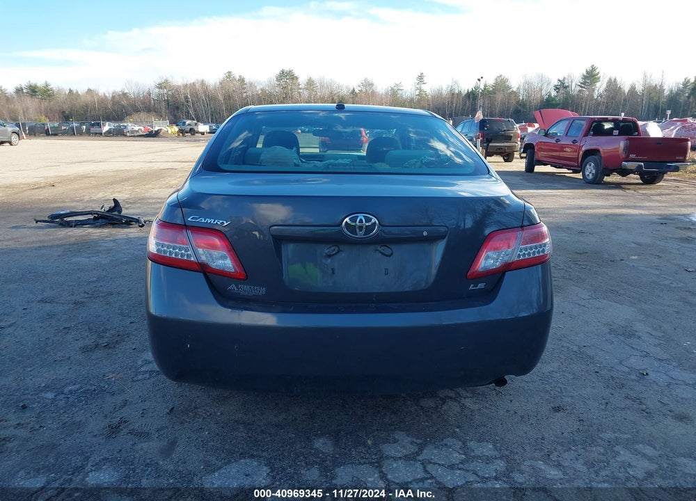 2011 TOYOTA CAMRY VIN: 4T1BF3EK8BU702870