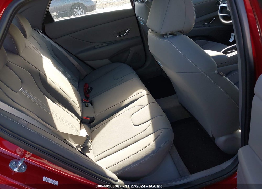 2024 HYUNDAI ELANTRA VIN: KMHLM4DG7RU781889