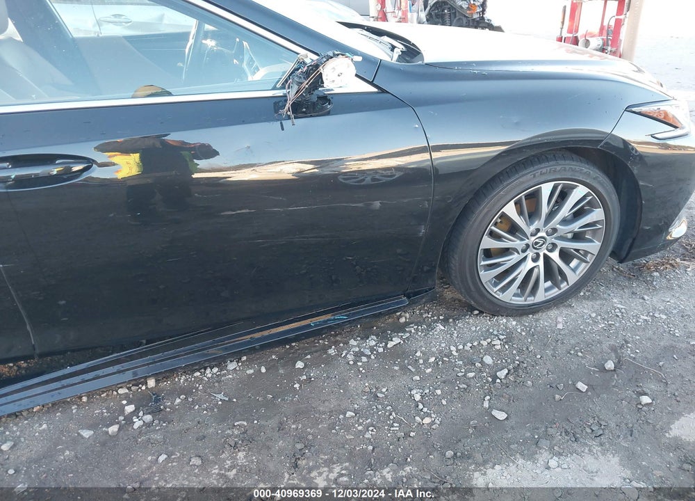 2021 LEXUS ES 350 VIN: 58ADZ1B12MU092881