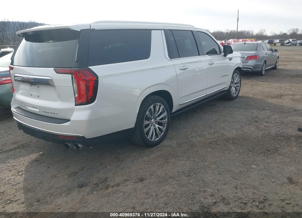 2021 GMC YUKON XL 4WD DENALI VIN: 1GKS2JKL9MR174350