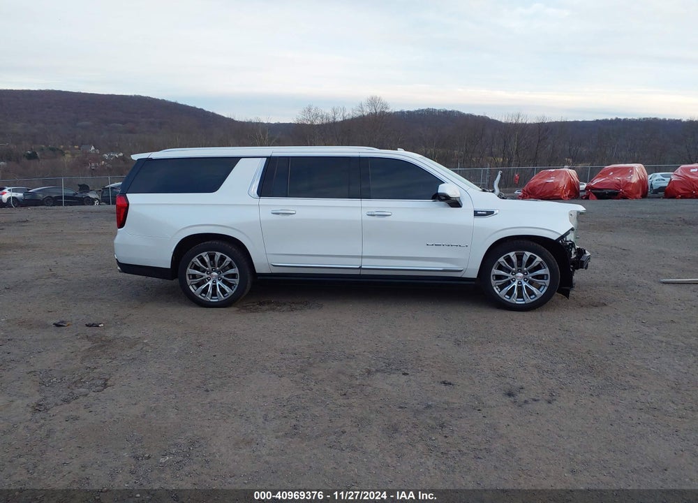 2021 GMC YUKON XL 4WD DENALI VIN: 1GKS2JKL9MR174350