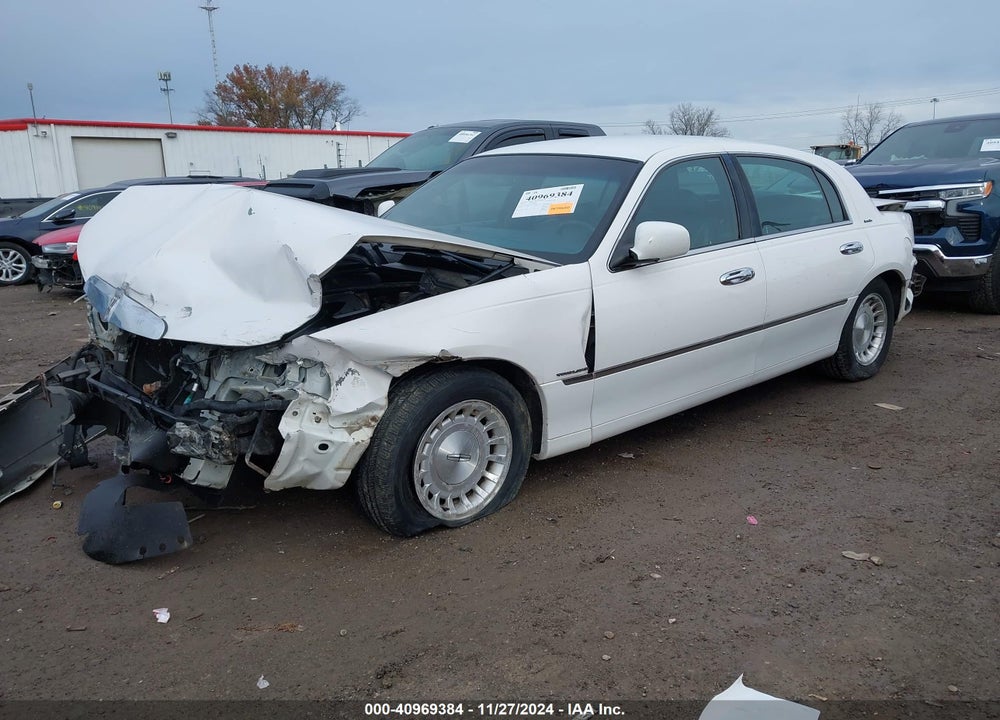 1998 LINCOLN TOWN CAR EXECUTIVE VIN: 1LNFM81WXWY706401
