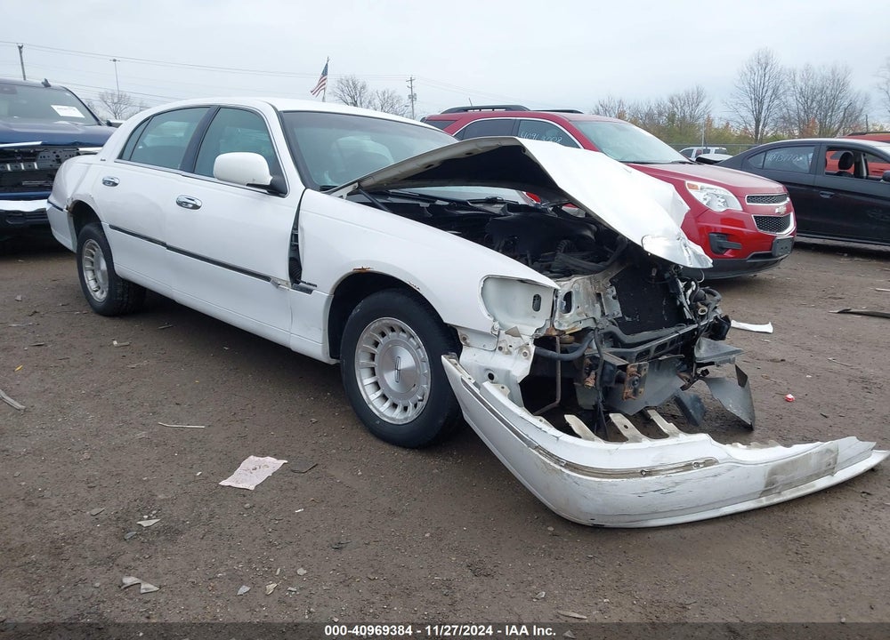 1998 LINCOLN TOWN CAR EXECUTIVE VIN: 1LNFM81WXWY706401