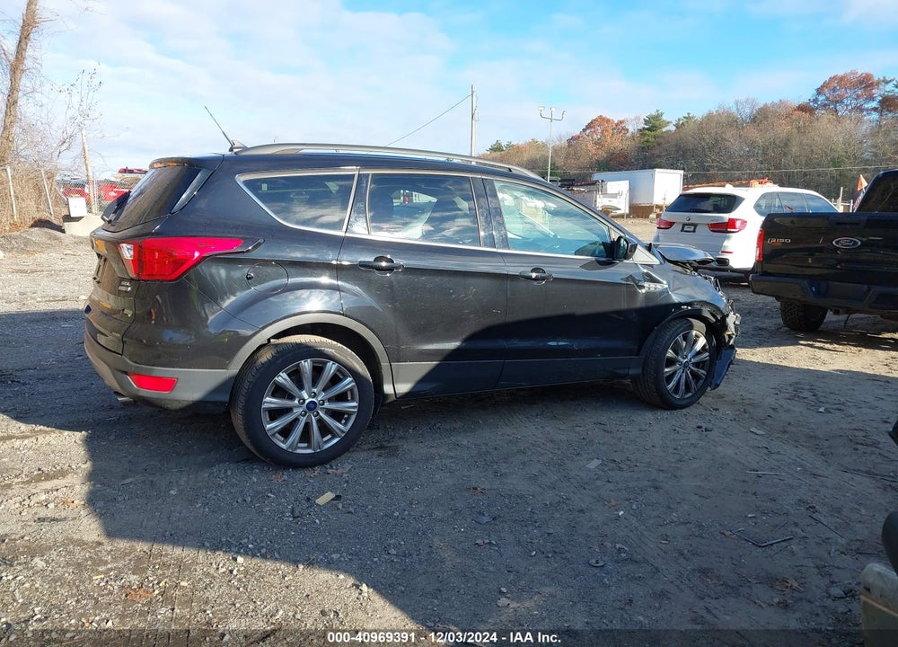 2019 FORD ESCAPE SEL VIN: 1FMCU9HD1KUB41521