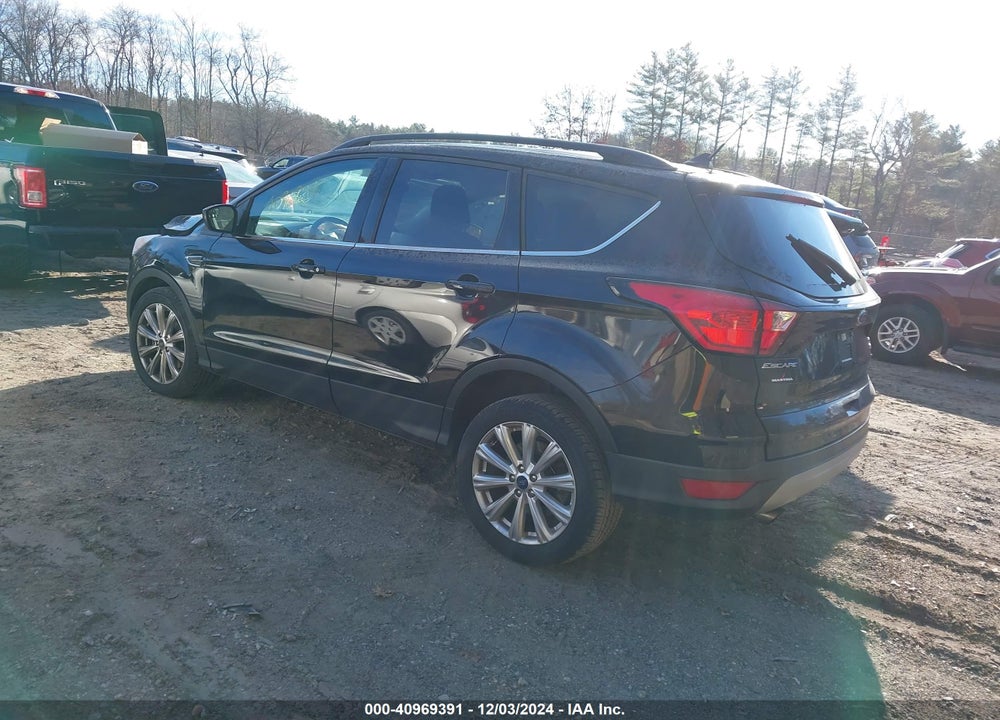 2019 FORD ESCAPE SEL VIN: 1FMCU9HD1KUB41521