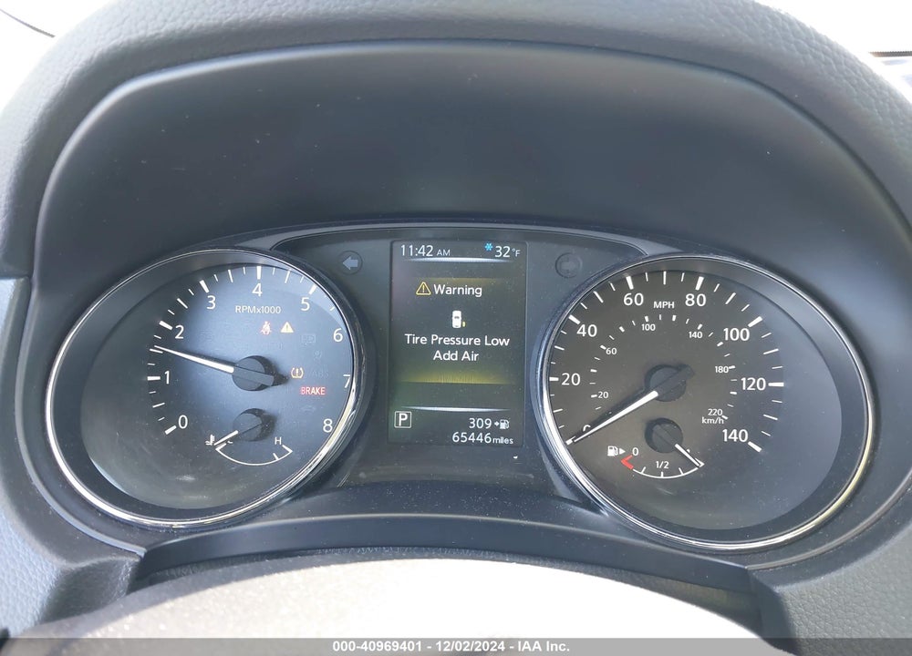 2017 NISSAN ROGUE S VIN: JN8AT2MV3HW263044
