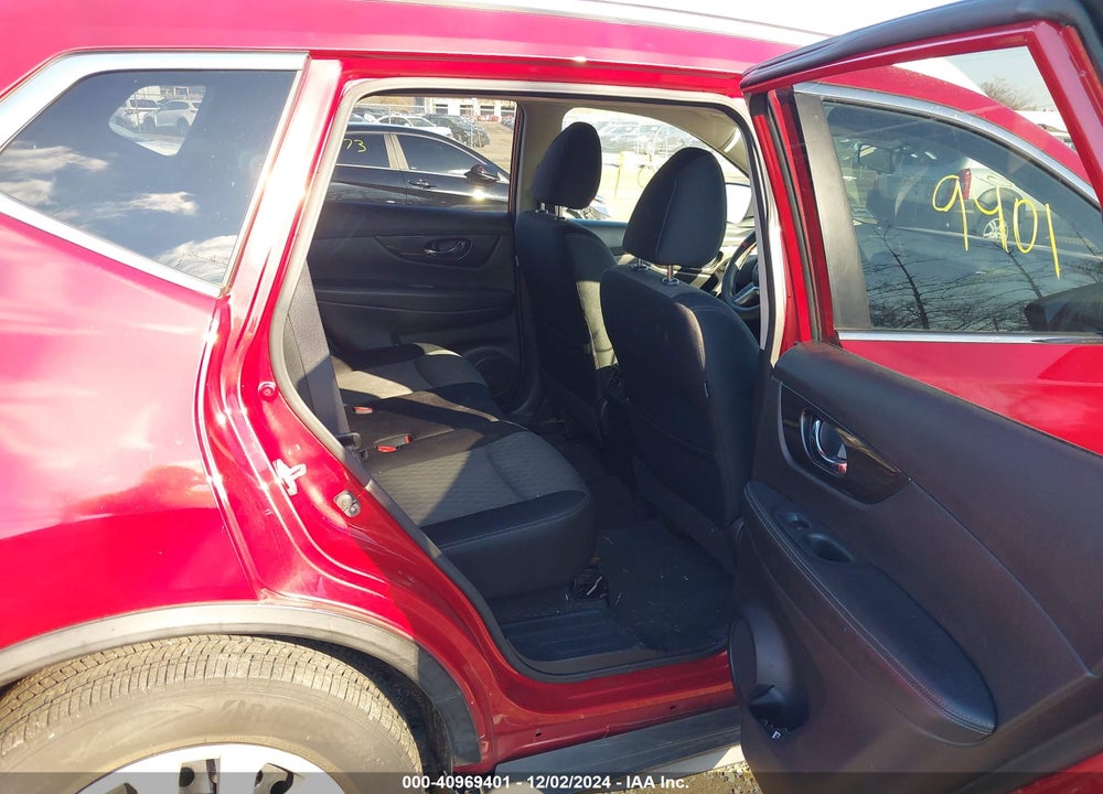 2017 NISSAN ROGUE S VIN: JN8AT2MV3HW263044