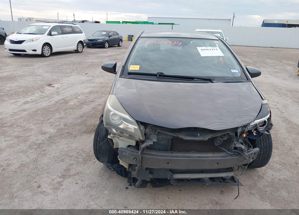 2015 TOYOTA YARIS SE VIN: VNKKTUD33FA025349