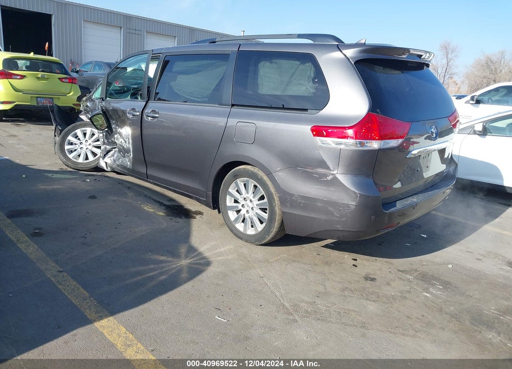 2011 TOYOTA SIENNA XLE LIMITED VIN: 5TDDK3DC1BS018623