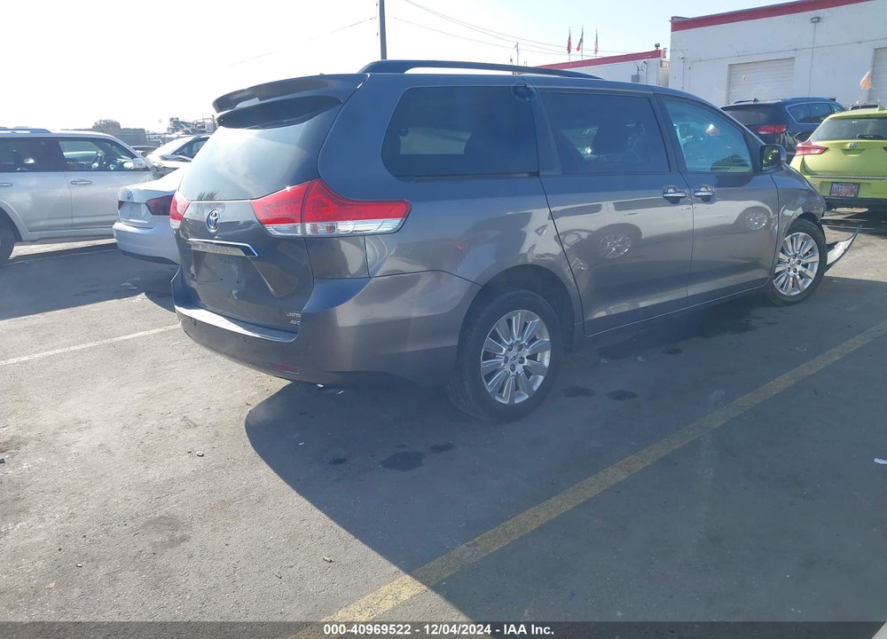 2011 TOYOTA SIENNA XLE LIMITED VIN: 5TDDK3DC1BS018623
