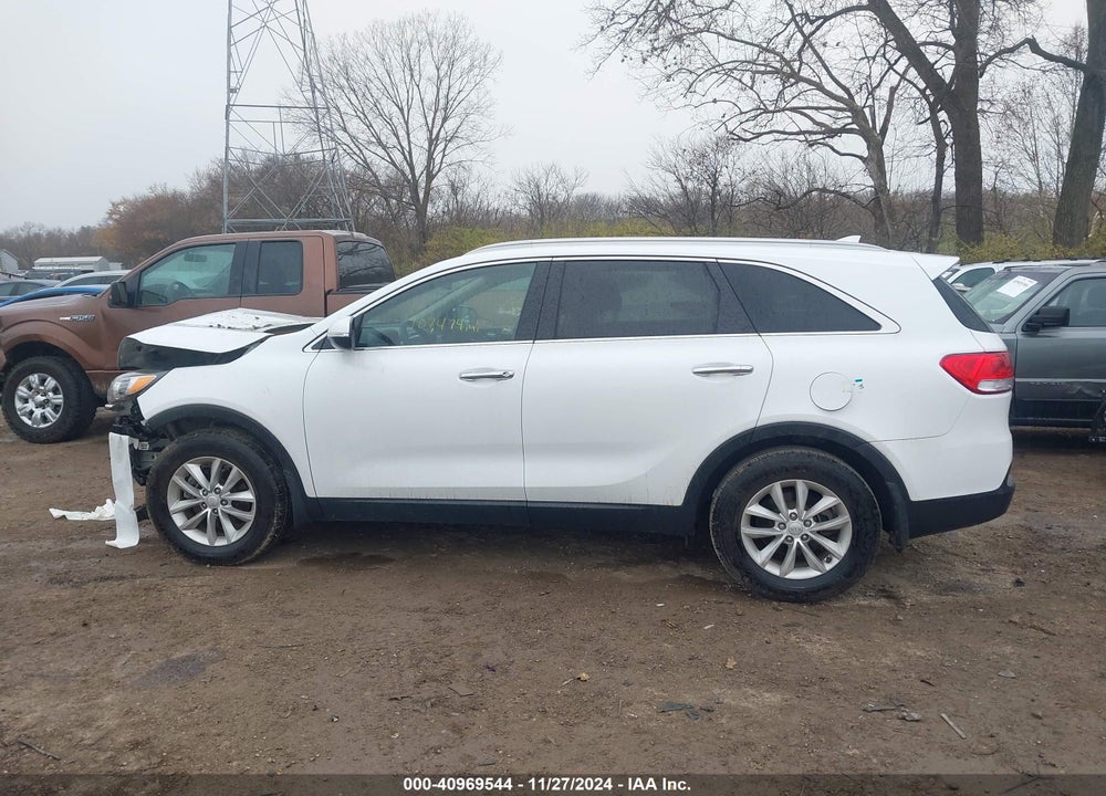 2016 KIA SORENTO 2.4L LX VIN: 5XYPG4A33GG036957