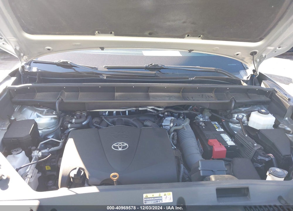 2020 TOYOTA HIGHLANDER LE VIN: 5TDZZRAHXLS015158