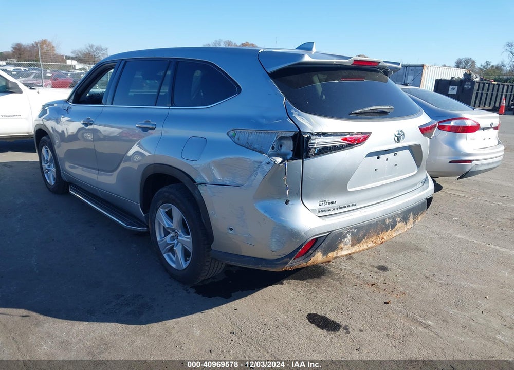 2020 TOYOTA HIGHLANDER LE VIN: 5TDZZRAHXLS015158
