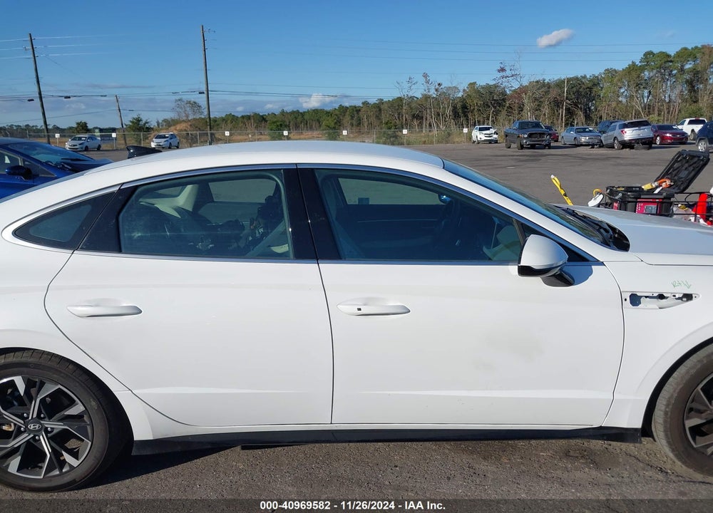 2024 HYUNDAI SONATA SEL VIN: KMHL64JAXRA377898