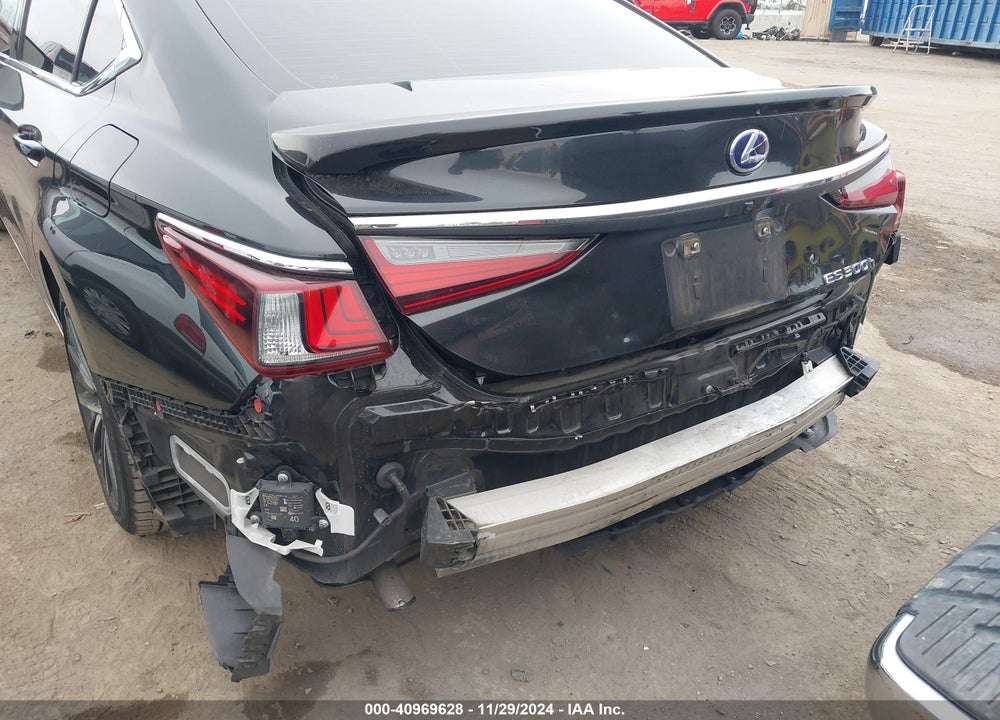 2022 LEXUS ES 300H VIN: 58ADA1C11NU013952