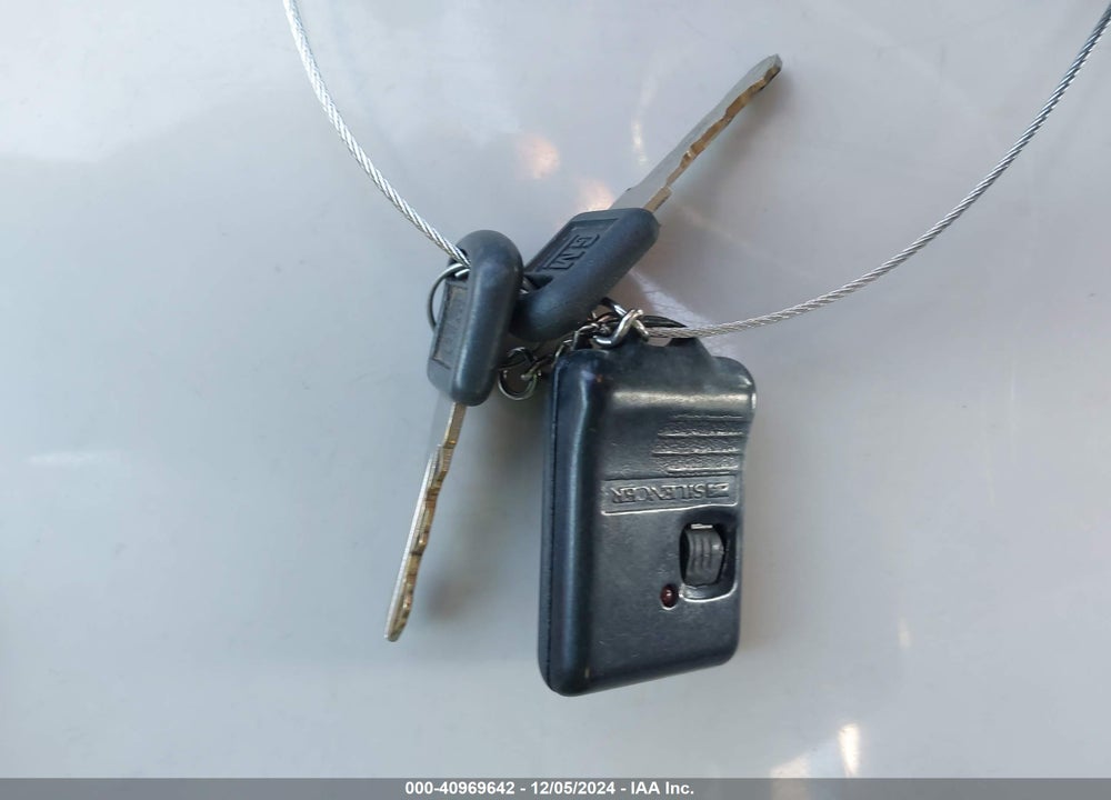 1996 CHEVROLET GMT-400 C1500 VIN: 2GCEC19M1T1184141