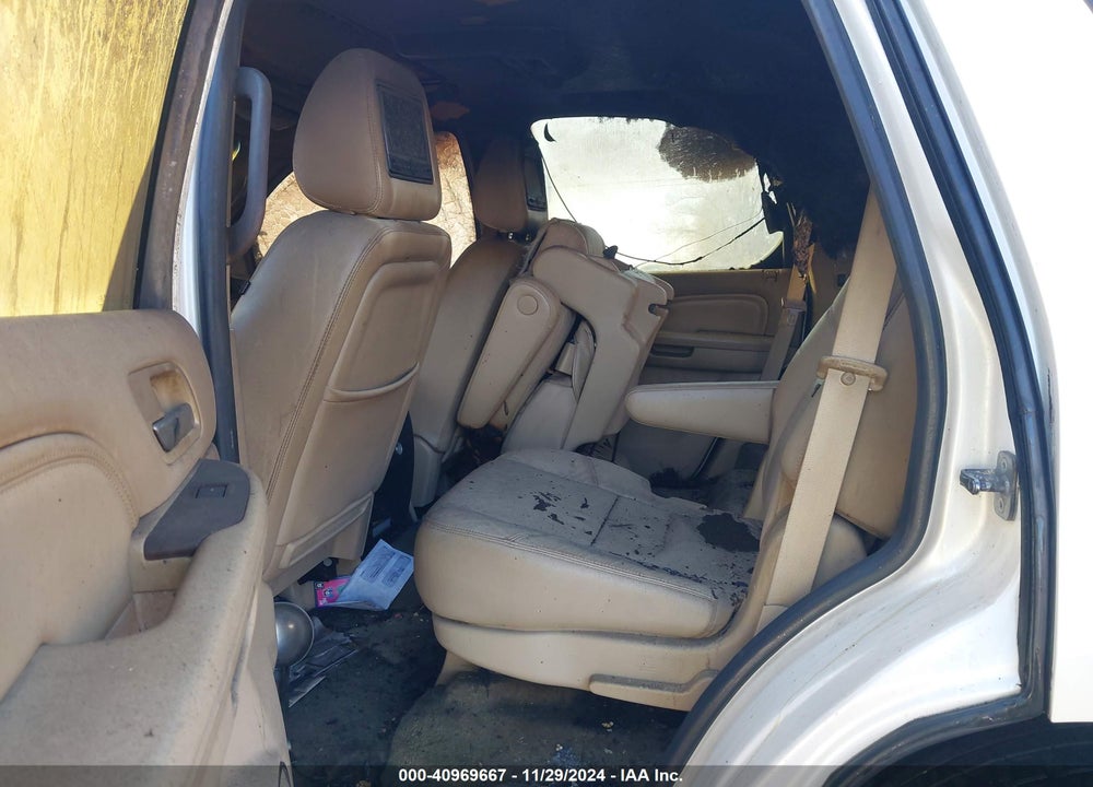 2011 CADILLAC ESCALADE PREMIUM VIN: 1GYS4CEF6BR399114