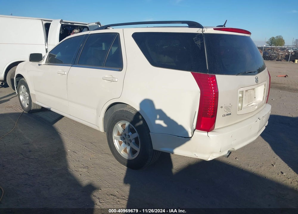 2005 CADILLAC SRX V6 VIN: 1GYEE637450215918