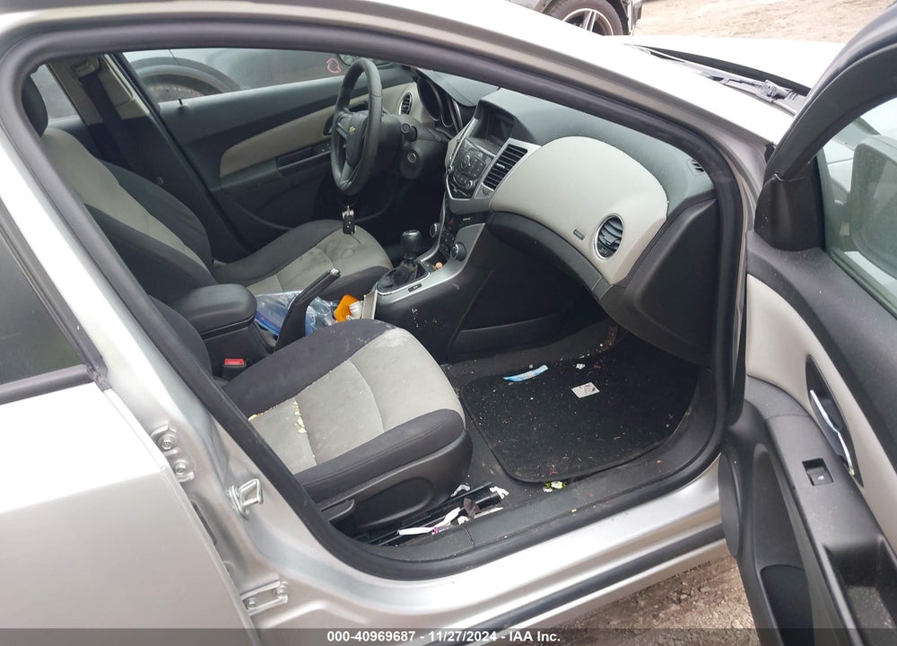2014 CHEVROLET CRUZE LS MANUAL VIN: 1G1PB5SH2E7326611
