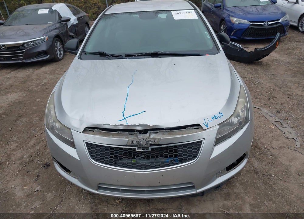 2014 CHEVROLET CRUZE LS MANUAL VIN: 1G1PB5SH2E7326611