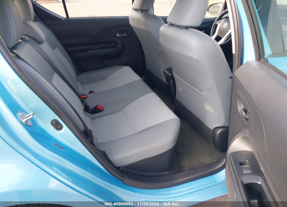 2015 TOYOTA PRIUS C FOUR VIN: JTDKDTB37F1114005