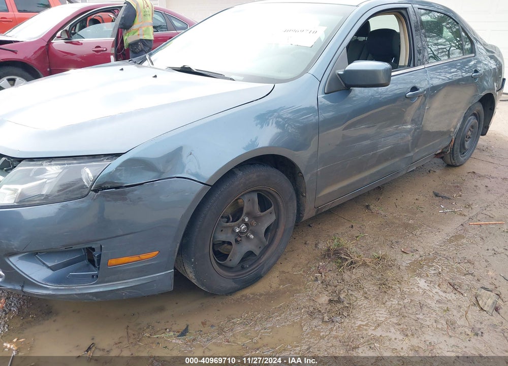2011 FORD FUSION VIN: 3FAHP0HA0BR147682