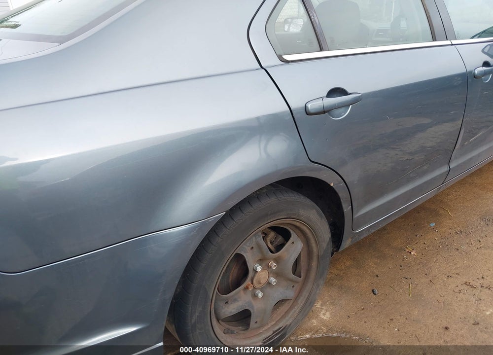 2011 FORD FUSION VIN: 3FAHP0HA0BR147682