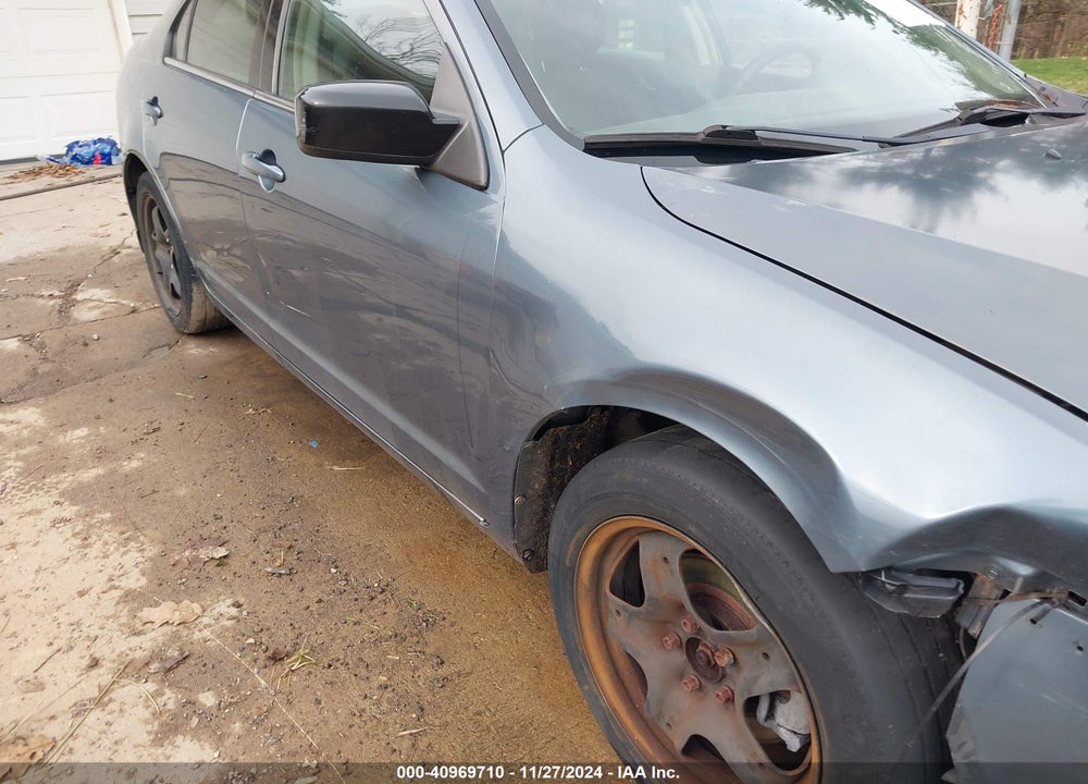 2011 FORD FUSION VIN: 3FAHP0HA0BR147682