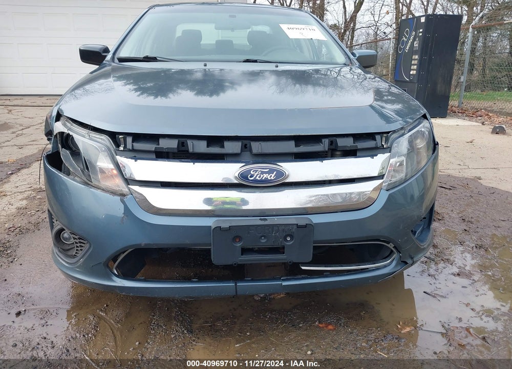 2011 FORD FUSION VIN: 3FAHP0HA0BR147682
