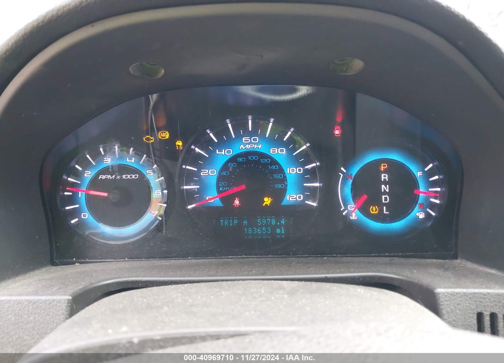 2011 FORD FUSION VIN: 3FAHP0HA0BR147682