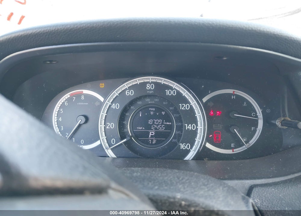 2015 HONDA ACCORD LX VIN: 1HGCR2F36FA081655