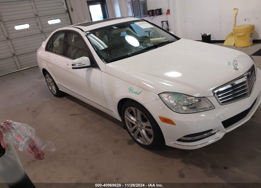 2013 MERCEDES-BENZ C 300 LUXURY 4MATIC/SPORT 4MATIC VIN: WDDGF8AB6DR245128