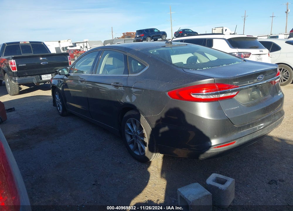 2017 FORD FUSION VIN: 3FA6P0HD2HR240584