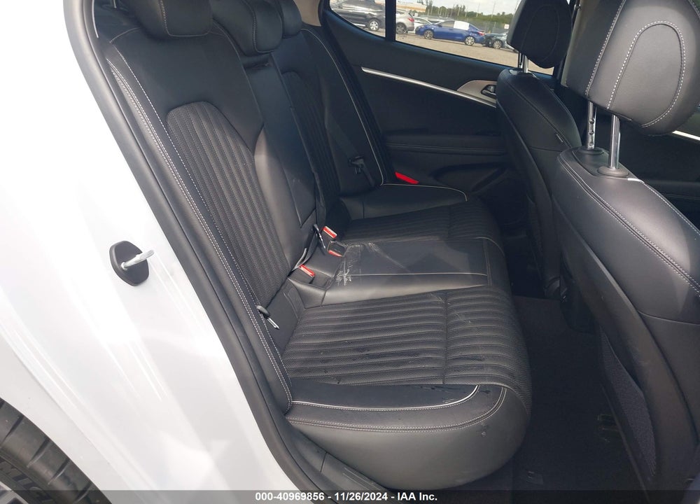 2023 GENESIS G70 3.3T RWD VIN: KMTG54TE7PU106397