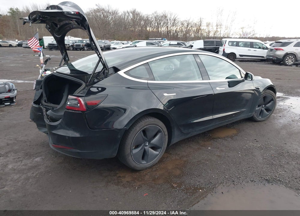2018 TESLA MODEL 3 VIN: 5YJ3E1EB7JF070483
