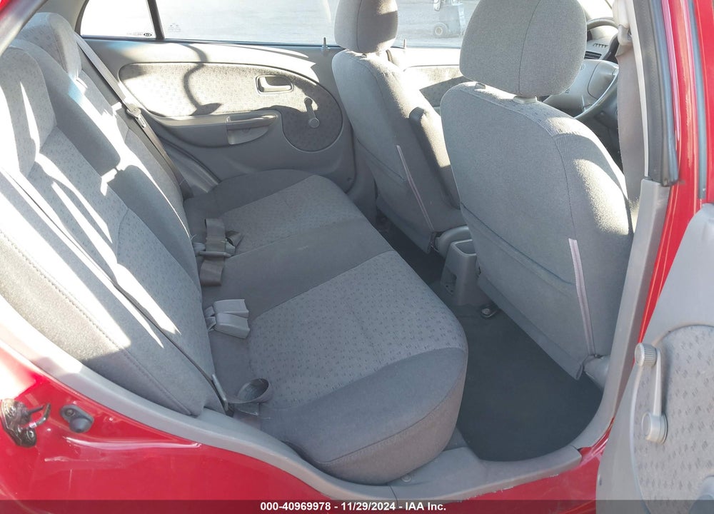 2005 KIA RIO VIN: KNADC125656372290