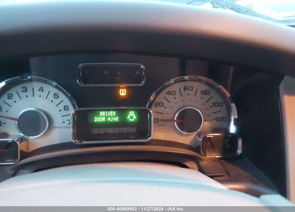 2013 FORD EXPEDITION VIN: 1FMJU1J50DEF30773