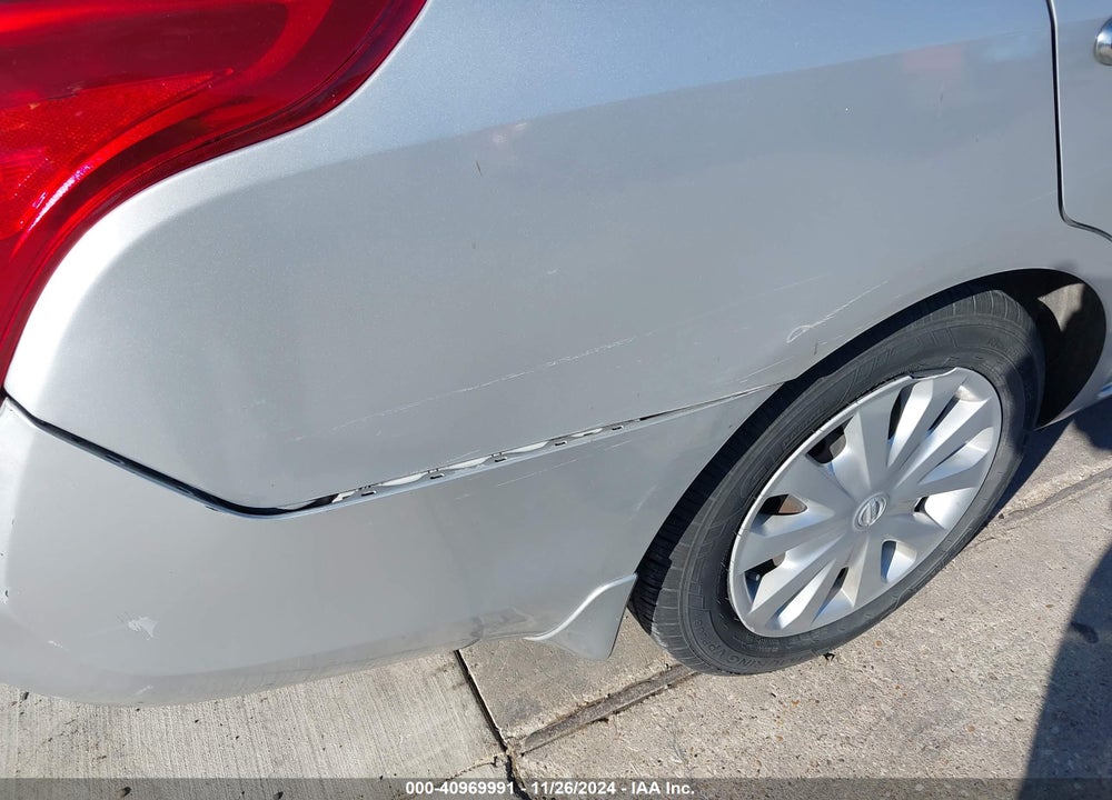 2013 NISSAN VERSA 1.6 SV VIN: 3N1CN7AP4DL864001